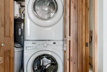 Warm Alpine Getaway Minutes from Vail Village - Vail, Colorado