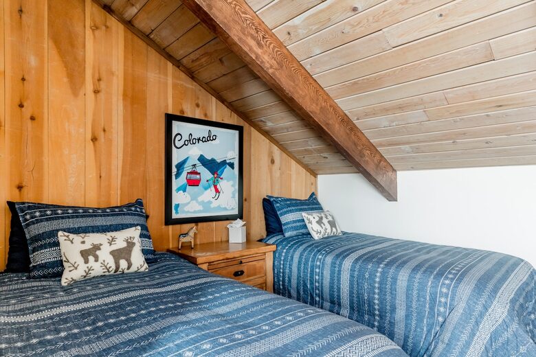 Warm Alpine Getaway Minutes from Vail Village - Vail, Colorado