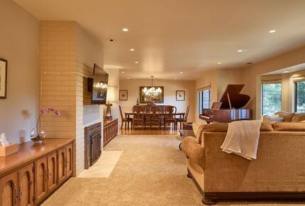 Howell Mountain Vineyard Retreat - Angwin, California