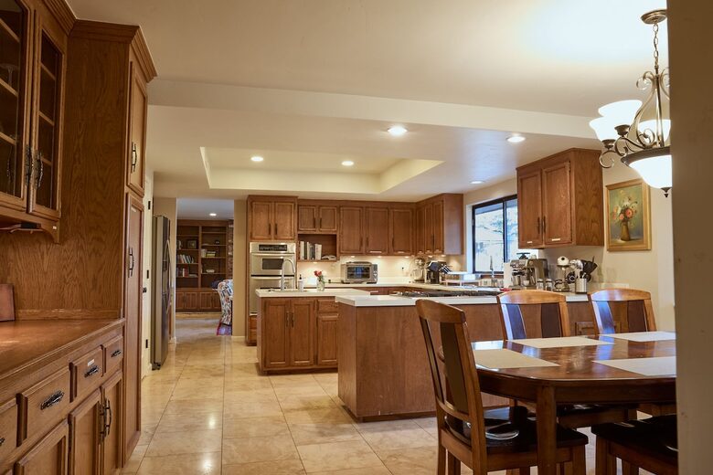 Howell Mountain Vineyard Retreat - Angwin, California