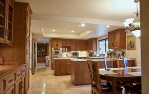 Howell Mountain Vineyard Retreat - Angwin, California