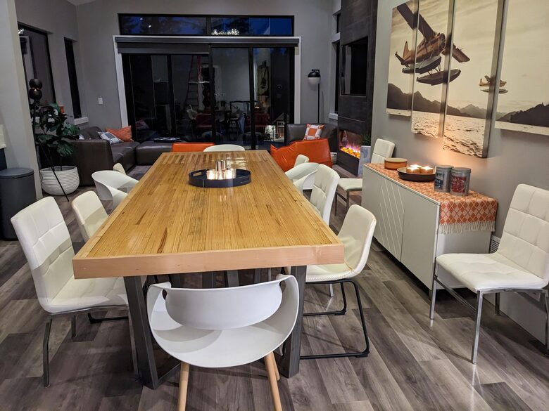 Lake Cowichan View House - Lake Cowichan, Canada