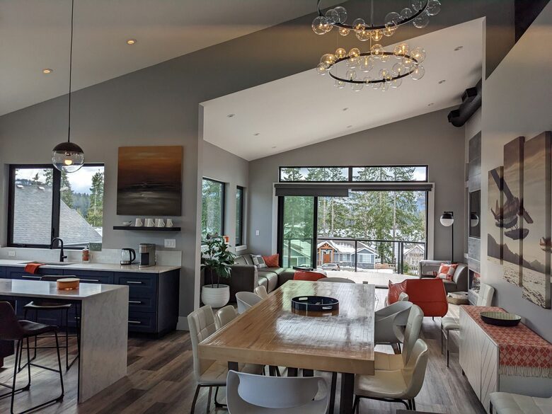 Lake Cowichan View House - Lake Cowichan, Canada