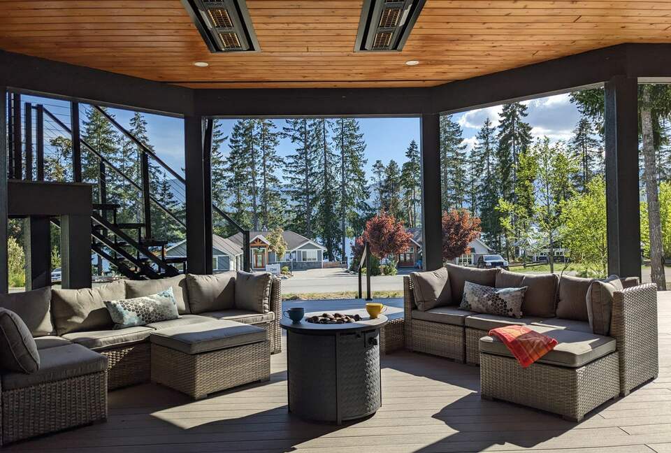 Lake Cowichan View House - Lake Cowichan, Canada