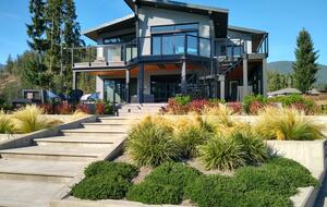 Lake Cowichan View House - Lake Cowichan, Canada
