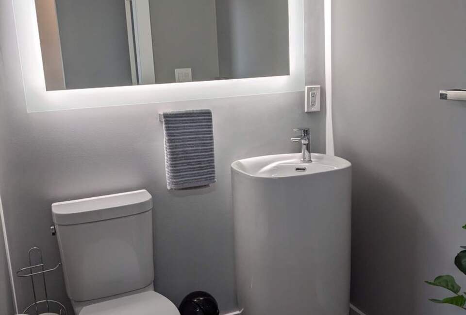 Lake Cowichan View House - Lake Cowichan, Canada