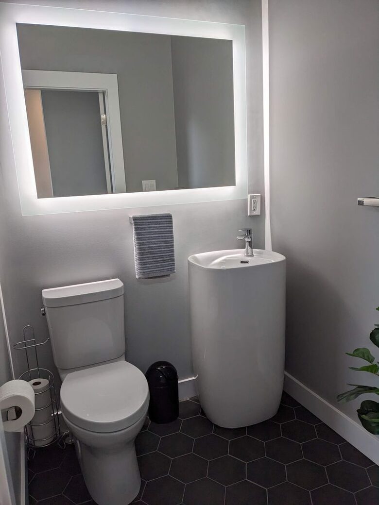 Lake Cowichan View House - Lake Cowichan, Canada