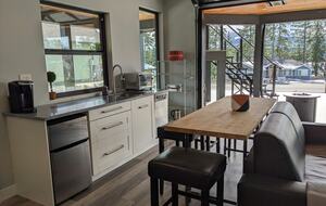 Lake Cowichan View House - Lake Cowichan, Canada