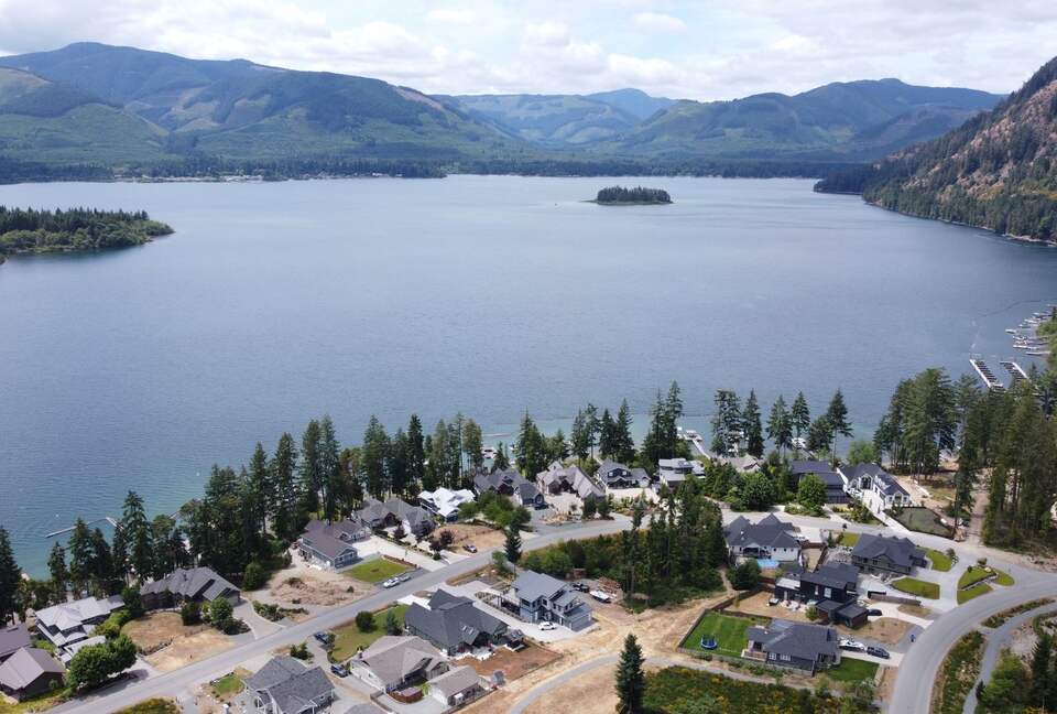 Lake Cowichan View House - Lake Cowichan, Canada