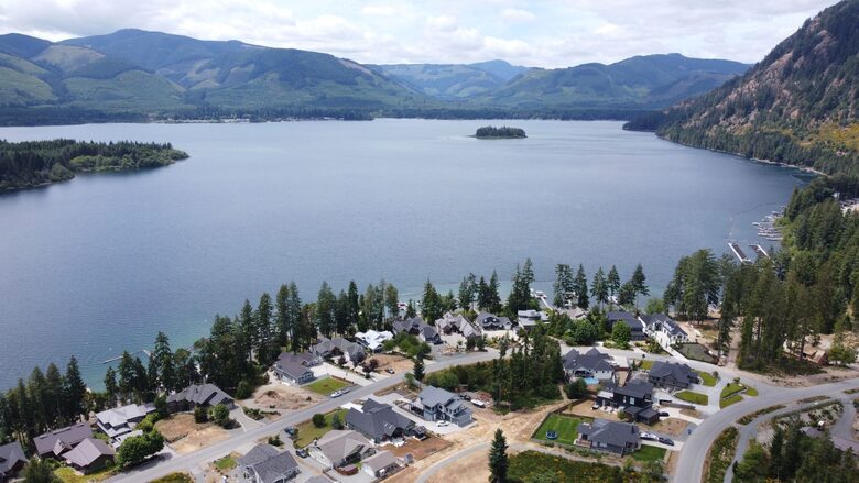 Lake Cowichan View House - Lake Cowichan, Canada