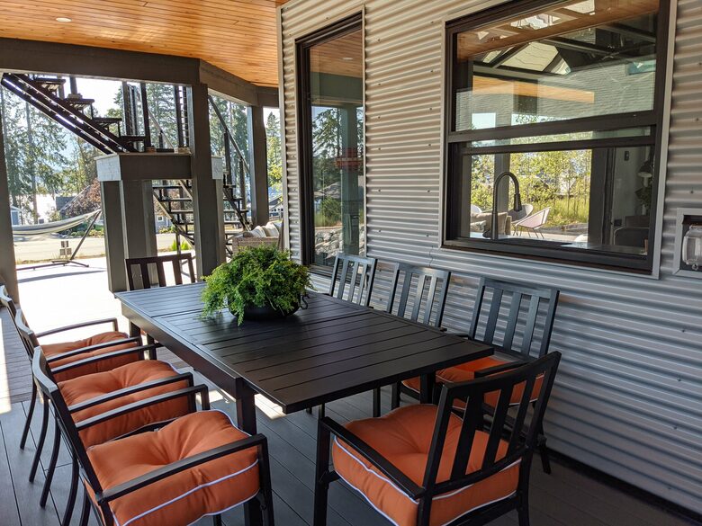 Lake Cowichan View House - Lake Cowichan, Canada