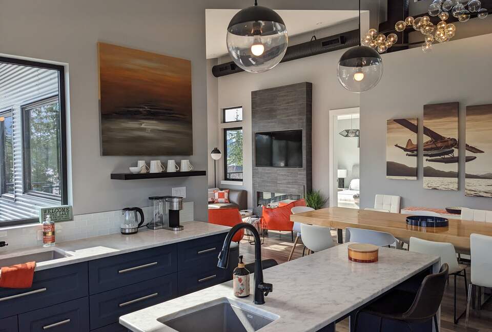 Lake Cowichan View House - Lake Cowichan, Canada