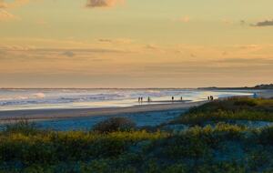 Charming Kiawah Island Beach Cottage - Johns Island, South Carolina