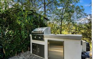 Restored 1925 Hillside Retreat Above Los Angeles - Los Angeles, California