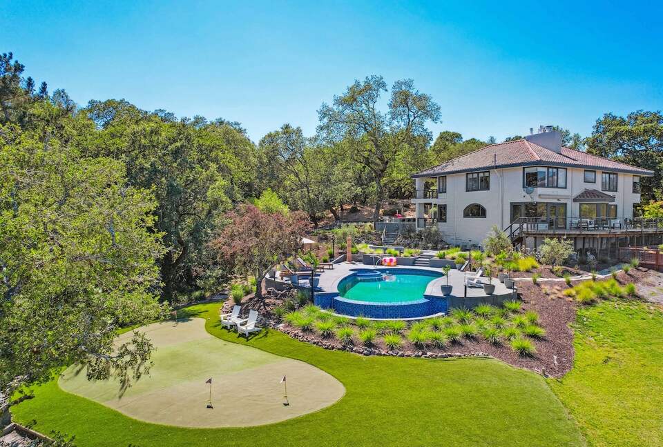 Five-Star Wine Country Oasis - Glen Ellen, California