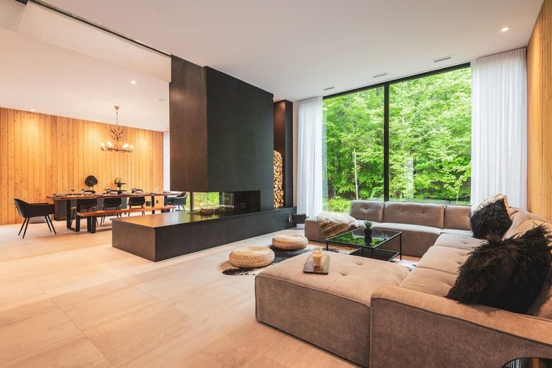 Contemporary Forest Escape Near Mont-Tremblant - Les Laurentides, Canada