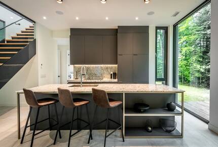 Contemporary Forest Escape Near Mont-Tremblant - Les Laurentides, Canada