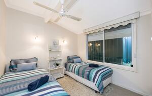 Refined Coastal Haven Near Dawesville’s Best Beaches - Dawesville, Australia