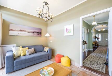 Refined Coastal Haven Near Dawesville’s Best Beaches - Dawesville, Australia