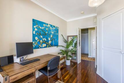 Refined Coastal Haven Near Dawesville’s Best Beaches - Dawesville, Australia