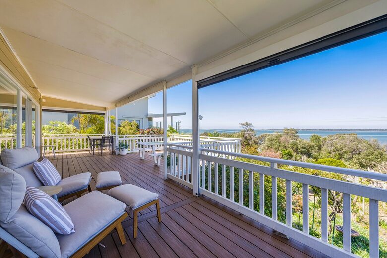Refined Coastal Haven Near Dawesville’s Best Beaches - Dawesville, Australia