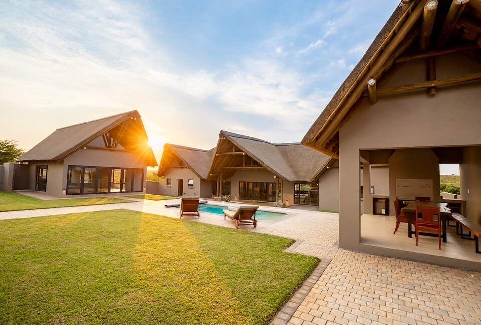Elegant Eco-Luxury Overlooking the Kruger Wilderness - Hectorspruit, South Africa
