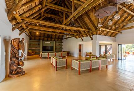 Elegant Eco-Luxury Overlooking the Kruger Wilderness - Hectorspruit, South Africa