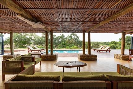Elegant Eco-Luxury Overlooking the Kruger Wilderness - Hectorspruit, South Africa