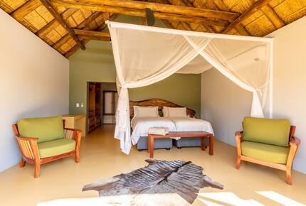 Elegant Eco-Luxury Overlooking the Kruger Wilderness - Hectorspruit, South Africa