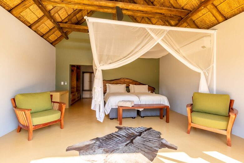 Elegant Eco-Luxury Overlooking the Kruger Wilderness - Hectorspruit, South Africa