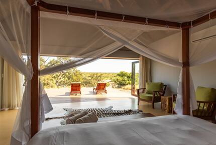 Elegant Eco-Luxury Overlooking the Kruger Wilderness - Hectorspruit, South Africa