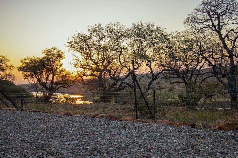 Elegant Eco-Luxury Overlooking the Kruger Wilderness - Hectorspruit, South Africa