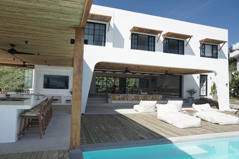 Sophisticated Ilhabela Escape with Elevated Sea Views - Ilhabela, Brazil