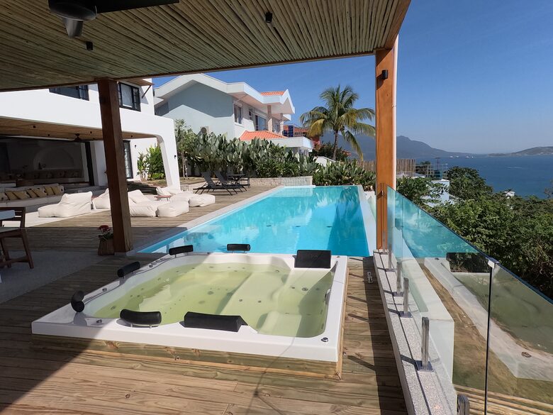 Sophisticated Ilhabela Escape with Elevated Sea Views - Ilhabela, Brazil
