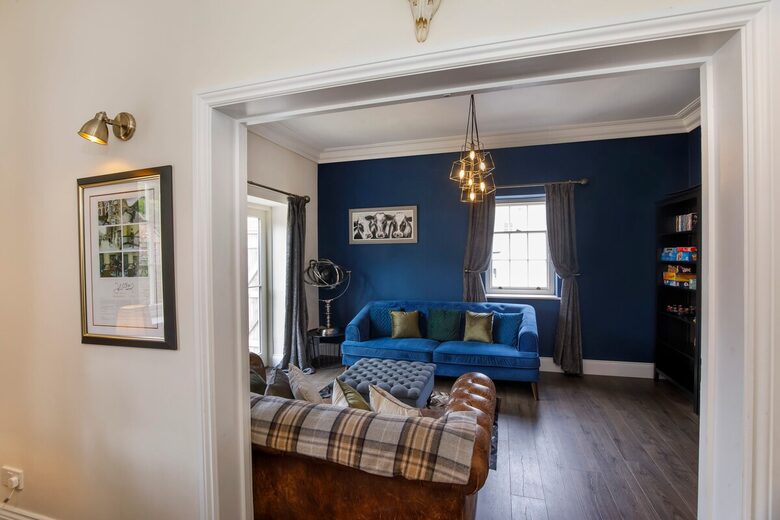 Graceful Georgian Farmhouse Overlooking the Village Green - Askham Richard, York, United Kingdom