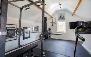 Graceful Georgian Farmhouse Overlooking the Village Green - Askham Richard, York, United Kingdom