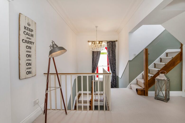 Graceful Georgian Farmhouse Overlooking the Village Green - Askham Richard, York, United Kingdom