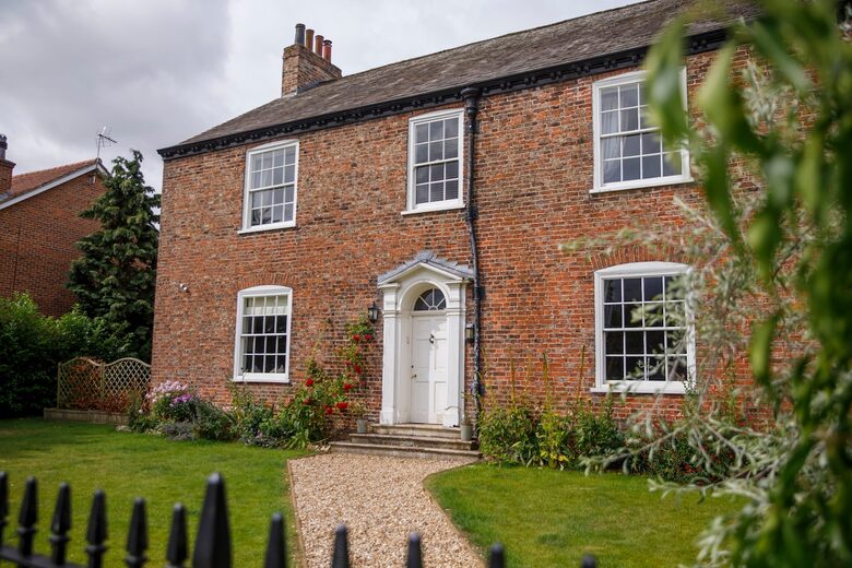 Graceful Georgian Farmhouse Overlooking the Village Green - Askham Richard, York, United Kingdom