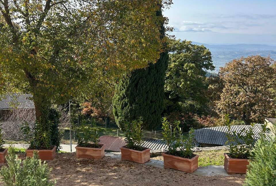 A Refined Country Estate in Umbria - Trevi, Italy