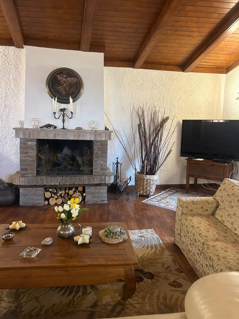 A Refined Country Estate in Umbria - Trevi, Italy