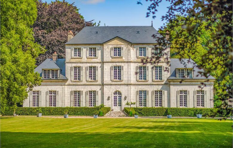 Château Blanc | Elegant 19th-Century Château with Grand Grounds - Grainville-Ymauville, France