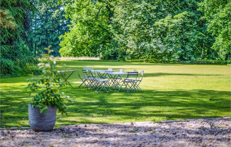 Château Blanc | Elegant 19th-Century Château with Grand Grounds - Grainville-Ymauville, France