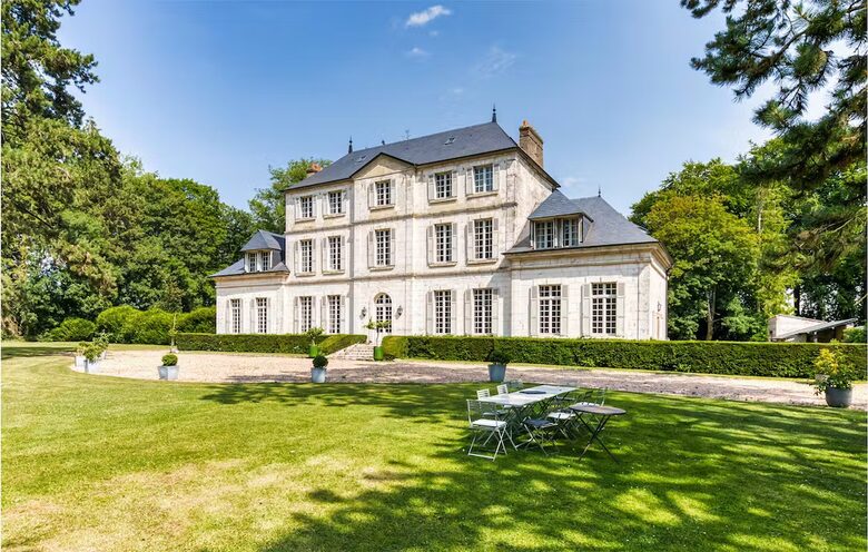 Château Blanc | Elegant 19th-Century Château with Grand Grounds - Grainville-Ymauville, France