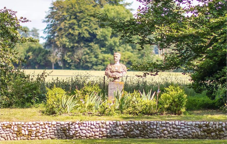 Château Blanc | Elegant 19th-Century Château with Grand Grounds - Grainville-Ymauville, France
