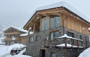 Refined Alpine Chalet with Panoramic Mountain Views - Villaroger, France