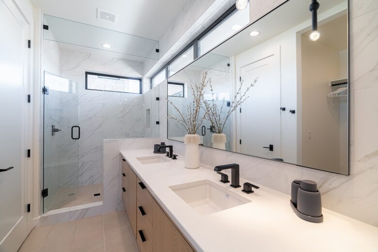 Lagoonfront Luxury Escape with Private Pool & Sky Decks - St. George, Utah