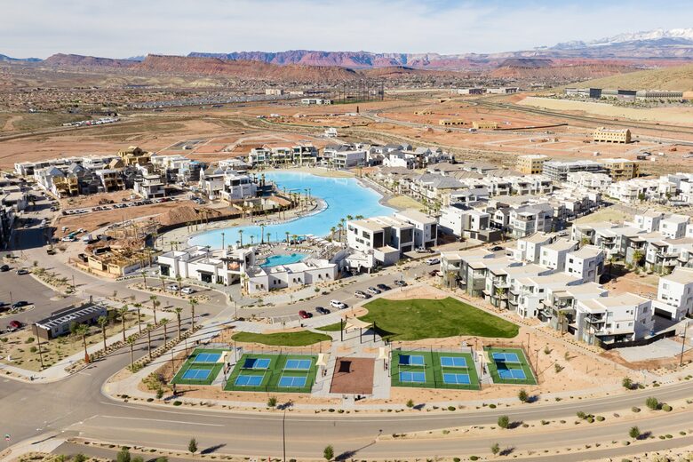 Lagoonfront Luxury Escape with Private Pool & Sky Decks - St. George, Utah