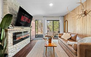 Elegant Mountainside Escape with Direct Hunter Mountain Access - Lanesville, New York