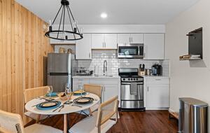 Elegant Mountainside Escape with Direct Hunter Mountain Access - Lanesville, New York