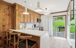 Refined Catskills Retreat with Sauna and Scenic Views | Scribners Catskills Lounge - Tannersville, New York